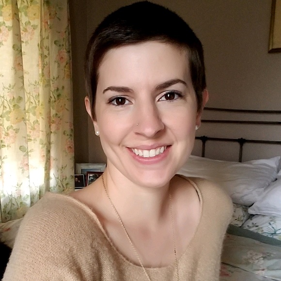 Meet your Posher, Jessica - Picture 1 of 1